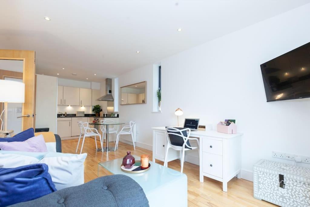 Oxfordshire Living - The Tolkien Apartment - Oxford Bagian luar foto