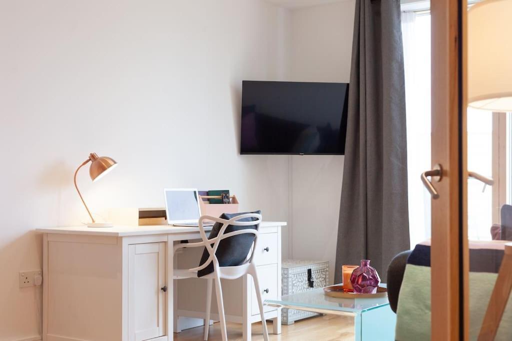 Oxfordshire Living - The Tolkien Apartment - Oxford Bagian luar foto