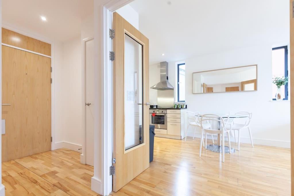 Oxfordshire Living - The Tolkien Apartment - Oxford Bagian luar foto