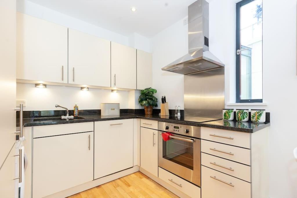 Oxfordshire Living - The Tolkien Apartment - Oxford Bagian luar foto